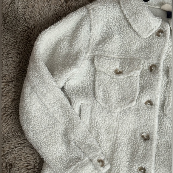 Cream Sherpa Jacket Women’s Size Medium Cozy Warm Trendy Teddybear Comfy - Picture 2 of 11